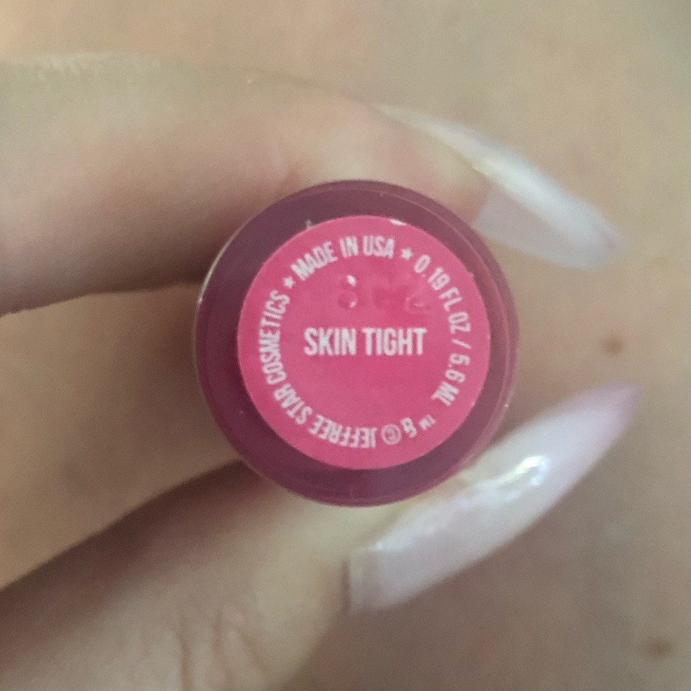 Jeffree Star Skin Tight Velour Liquid Lip